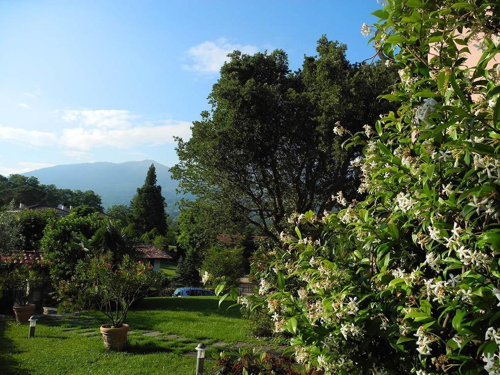 Villa Campo Dei Fiori Casciago Exteriör bild